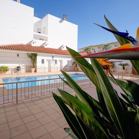 Hotel Apartamentos Loto Conil Conil De La Frontera Eksteriør billede