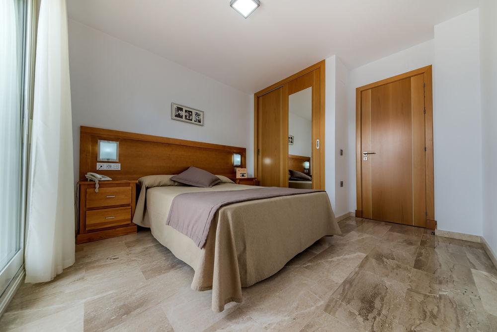 Hotel Apartamentos Loto Conil Conil De La Frontera Eksteriør billede