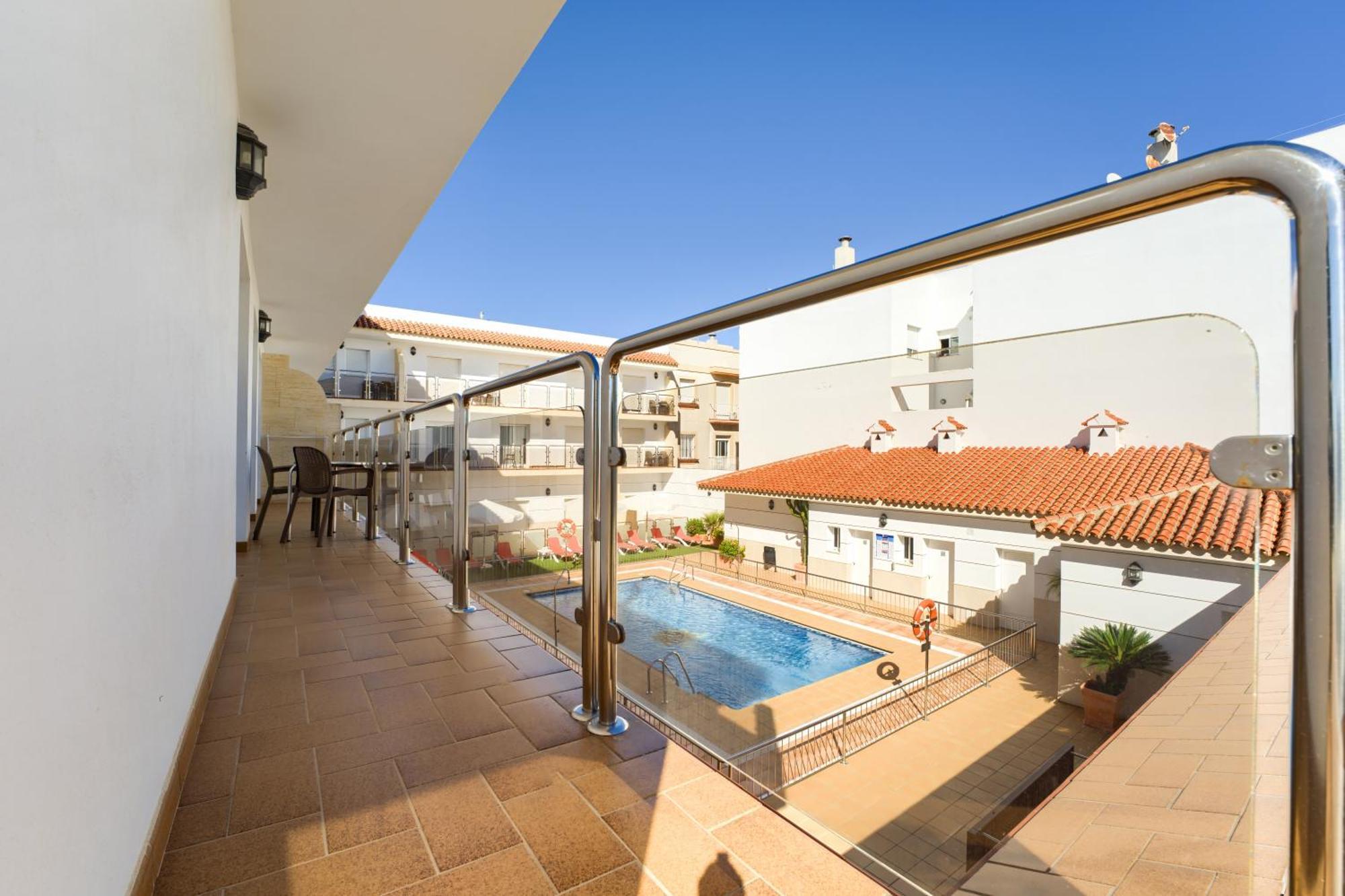 Hotel Apartamentos Loto Conil Conil De La Frontera Eksteriør billede