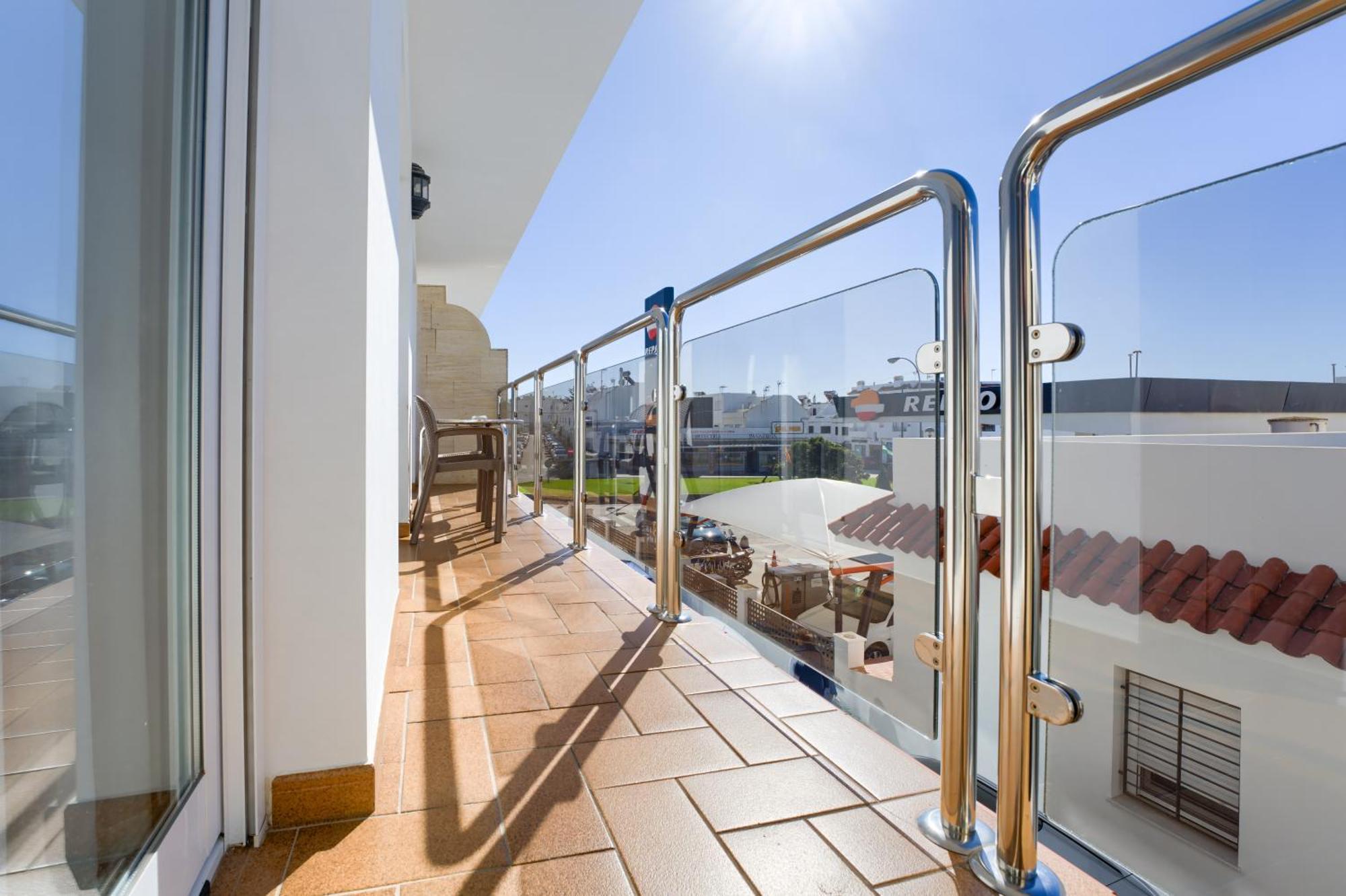 Hotel Apartamentos Loto Conil Conil De La Frontera Eksteriør billede