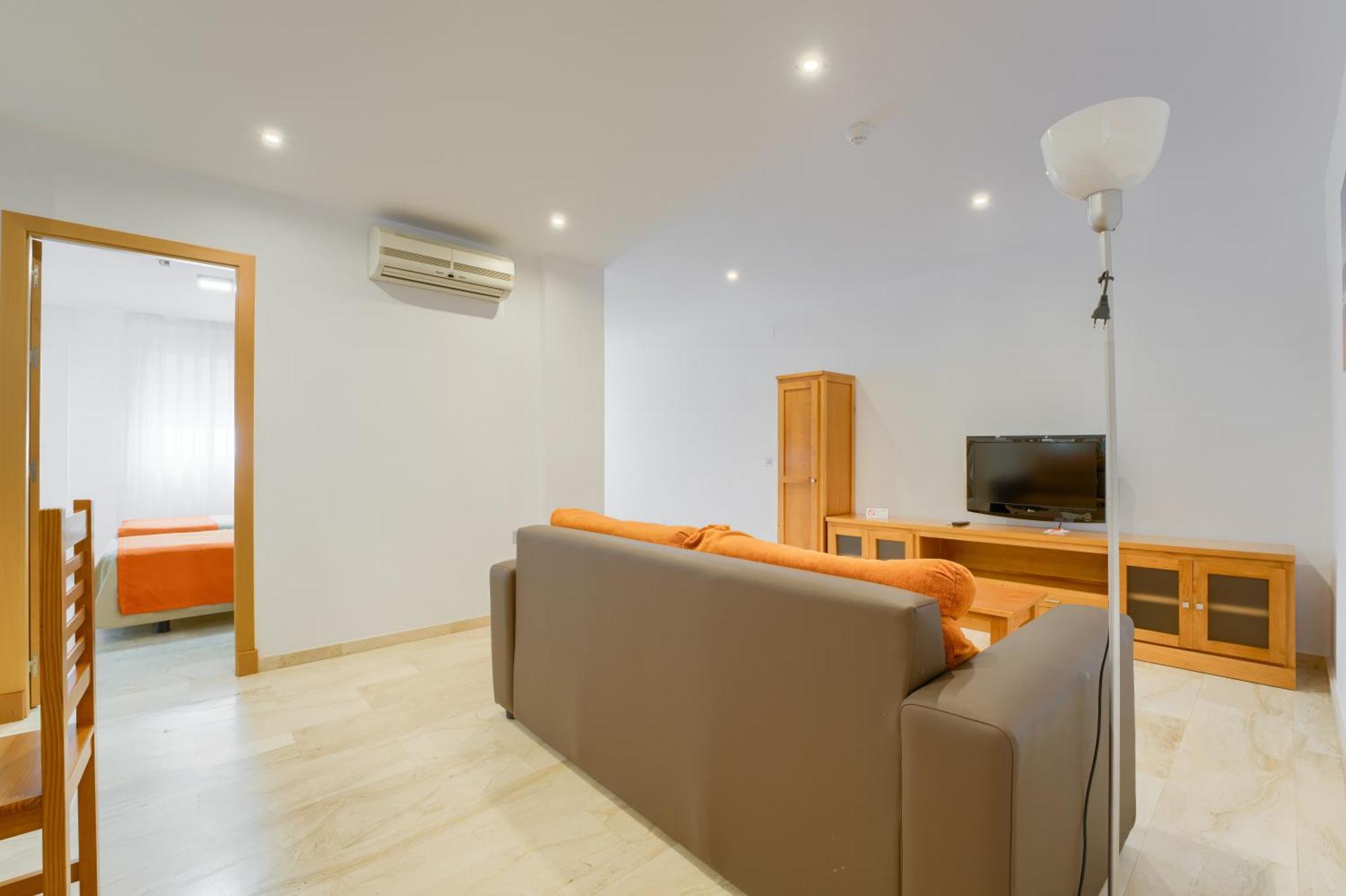 Hotel Apartamentos Loto Conil Conil De La Frontera Eksteriør billede