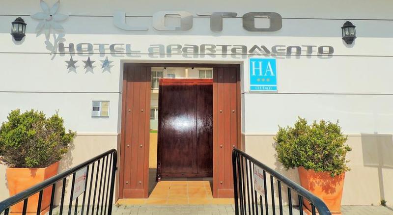 Hotel Apartamentos Loto Conil Conil De La Frontera Eksteriør billede