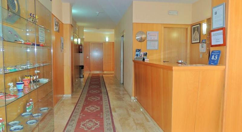 Hotel Apartamentos Loto Conil Conil De La Frontera Eksteriør billede