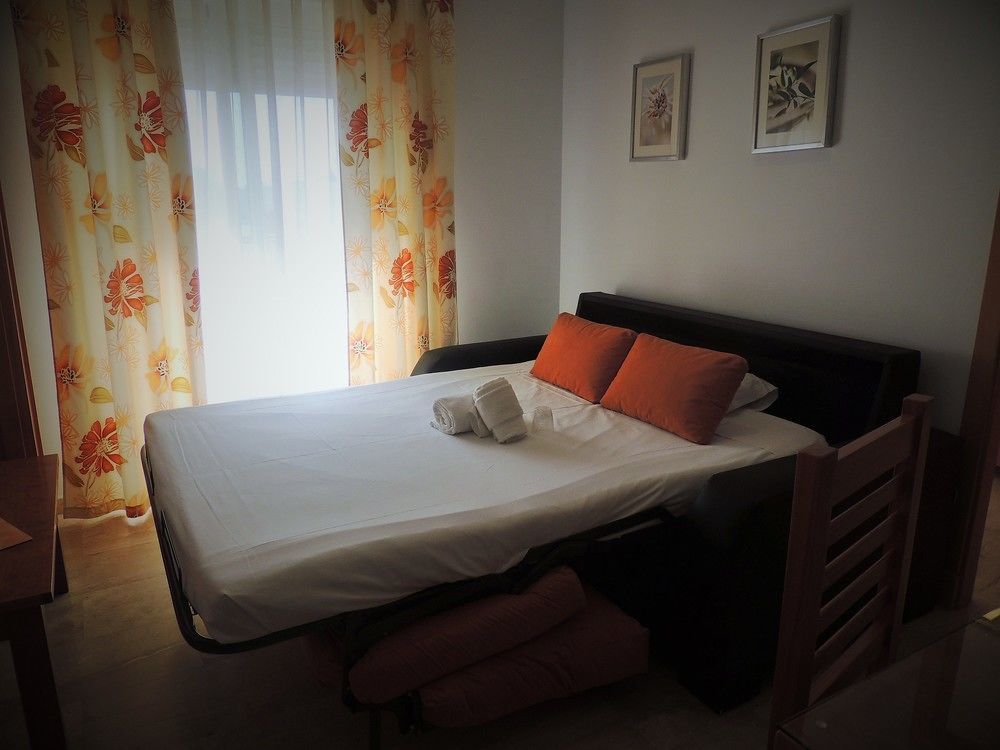 Hotel Apartamentos Loto Conil Conil De La Frontera Eksteriør billede