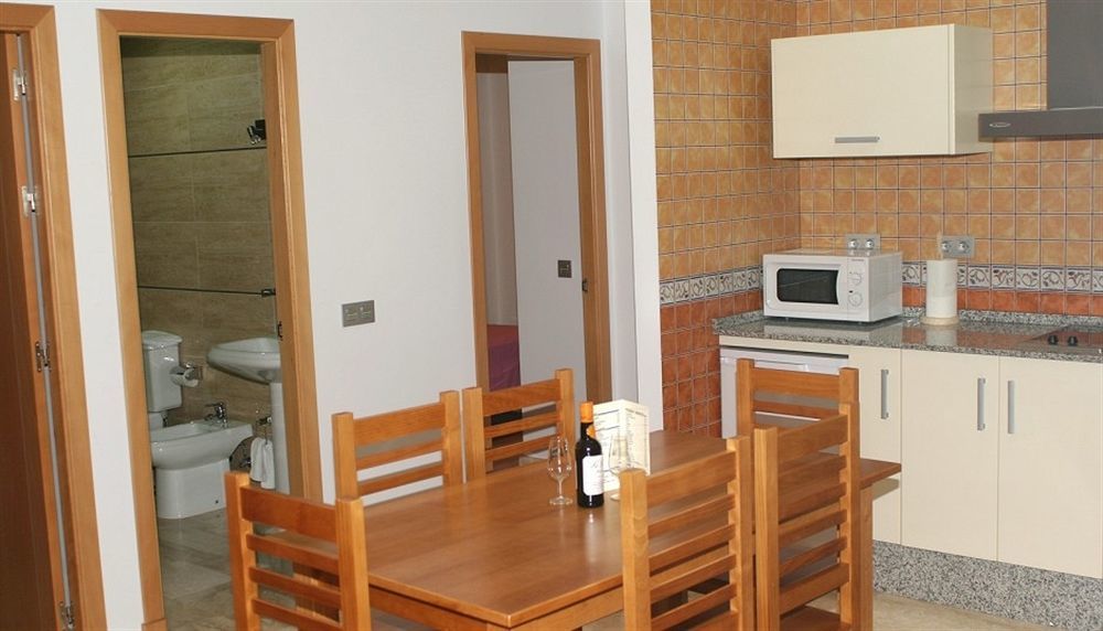 Hotel Apartamentos Loto Conil Conil De La Frontera Eksteriør billede